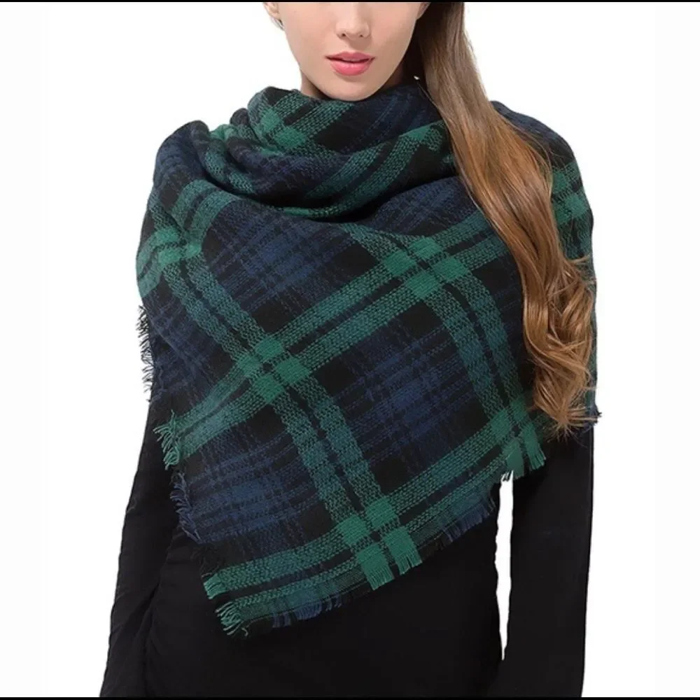 GREEN/BLUE PLAID SCARF NEW IN PACKAGING